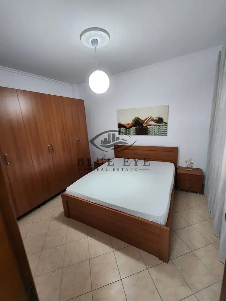 Ndërtesa, apartament 1+1 në shitje në Plazh, Durrës