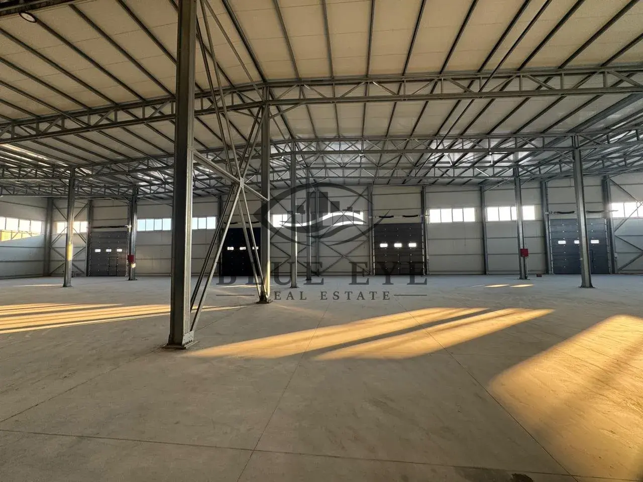 Innenansicht, Lagerhalle 1.868 m² zu vermieten in Spitallë, Durrës