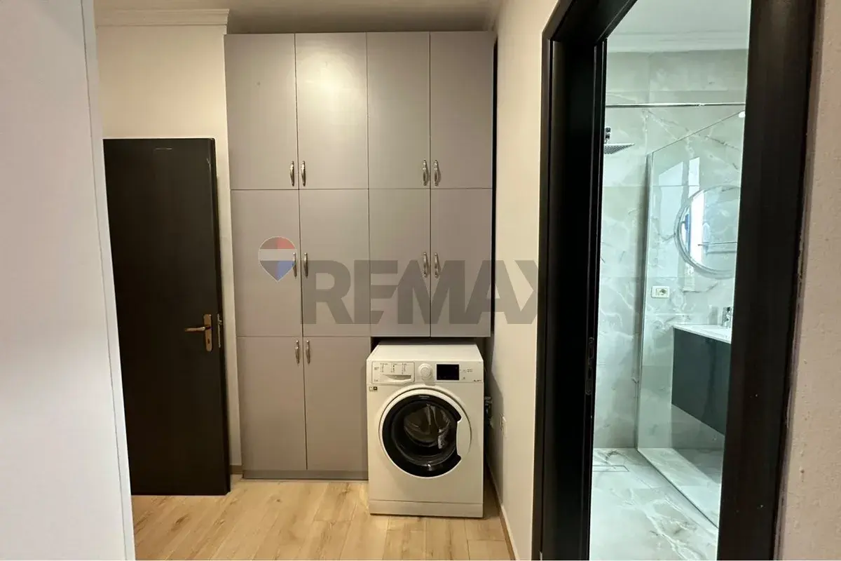 Brendësia, apartament 2+1 me qira në Kodra e Diellit, Tiranë