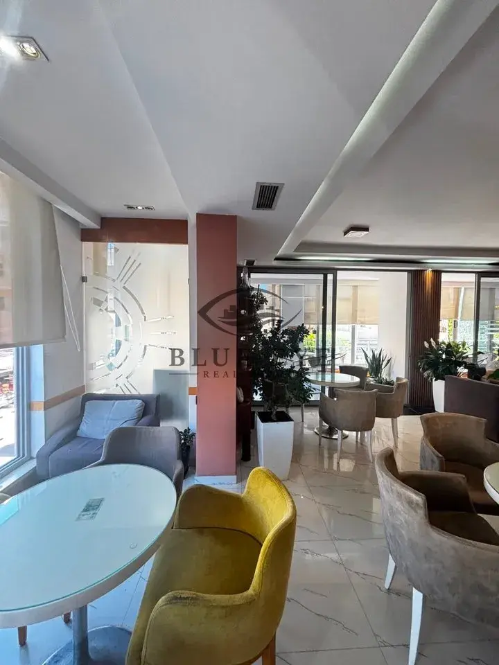 Brendësia, bar / kafe 120 m² me qira në Durrës