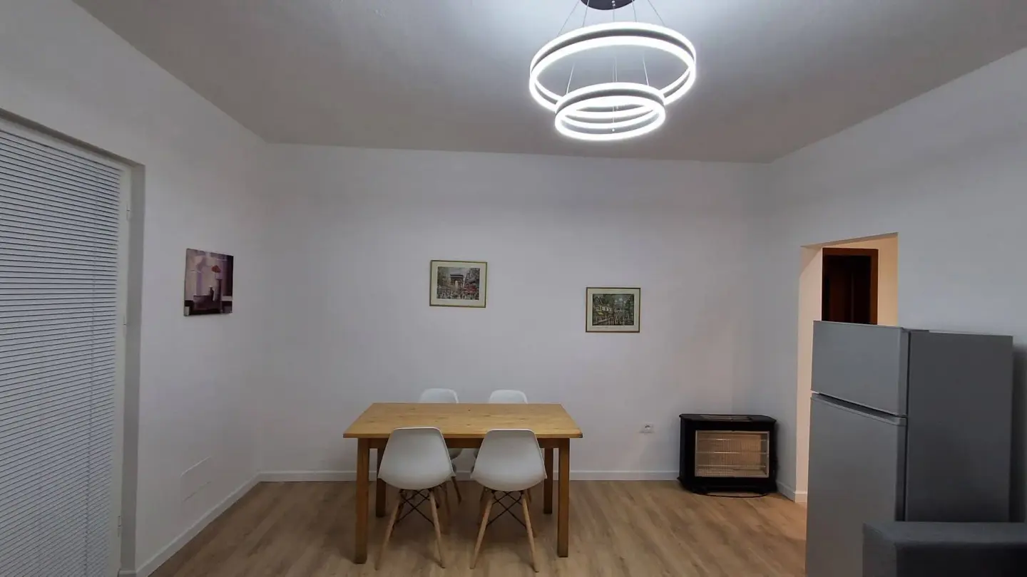 Dhoma e gjumit, apartament 1+1 me qira në Tiranë