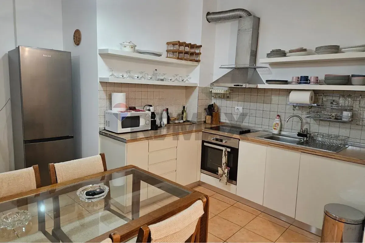 Küche, Wohnung 2+1 zu vermieten in Rruga e Kavajës, Tirana