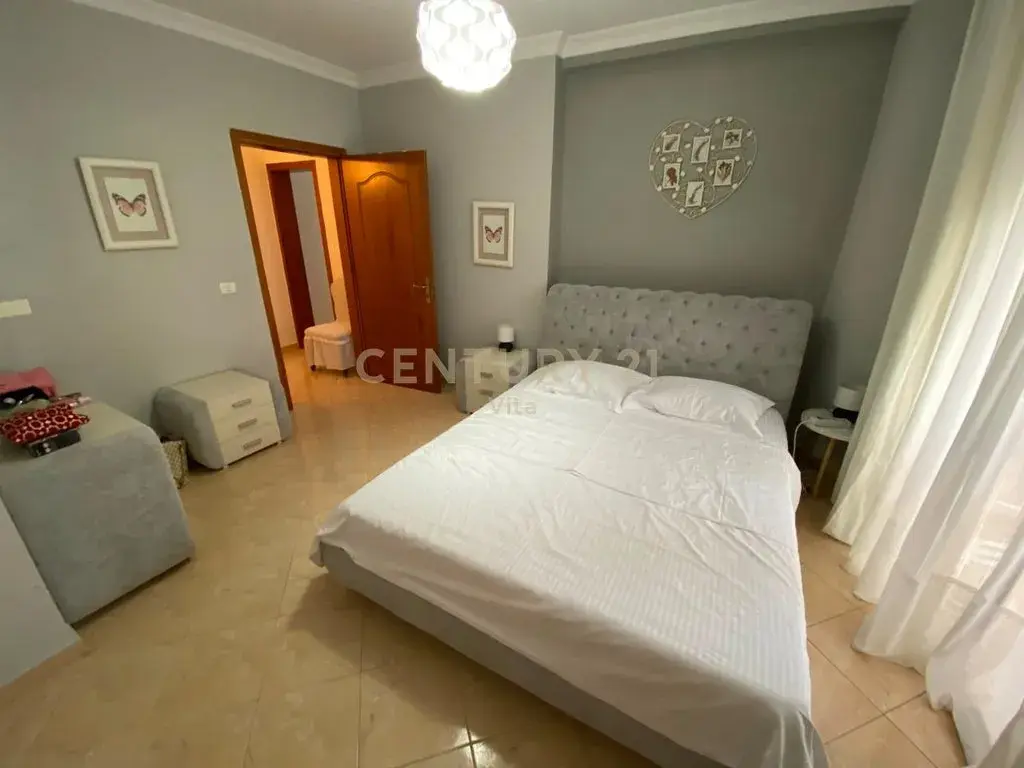 Banjo, apartament 2+1 në shitje në Durrës