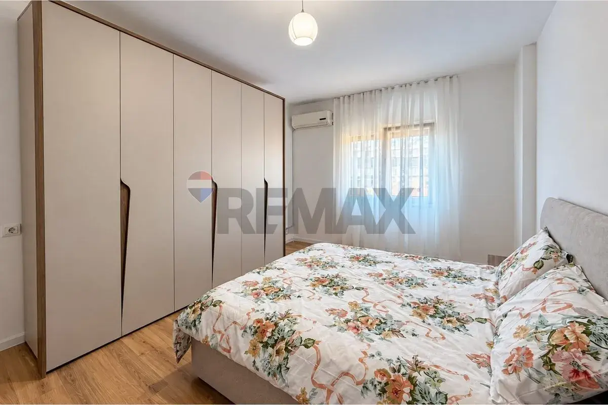Dhoma e gjumit, apartament 2+1 me qira në 21 Dhjetori, Tiranë