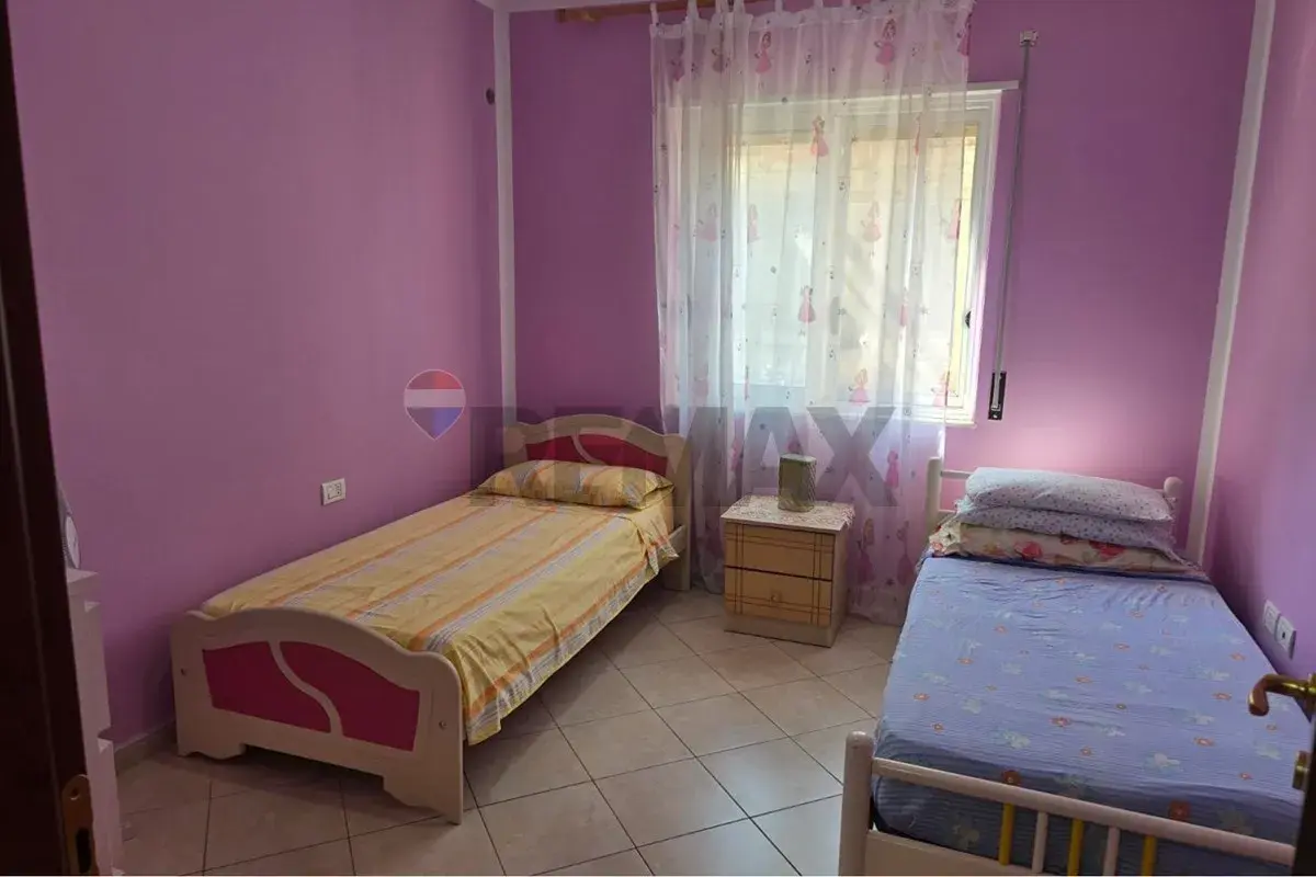 Banjo, apartament 2+1 me qira në Vlorë