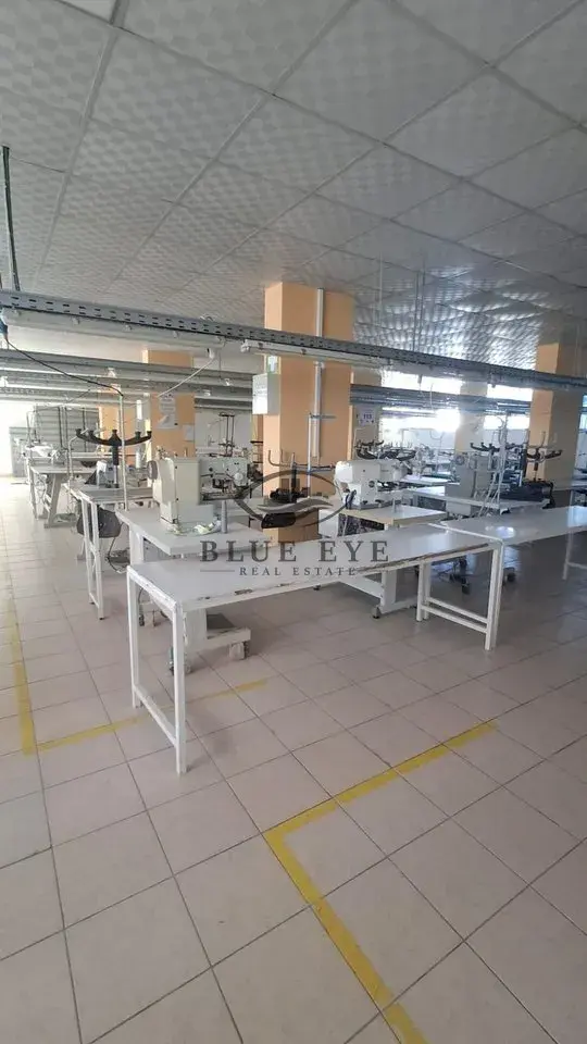 Εσωτερικό, γραφείο 1.400 m² προς ενοικίαση στο Δυρράχιο