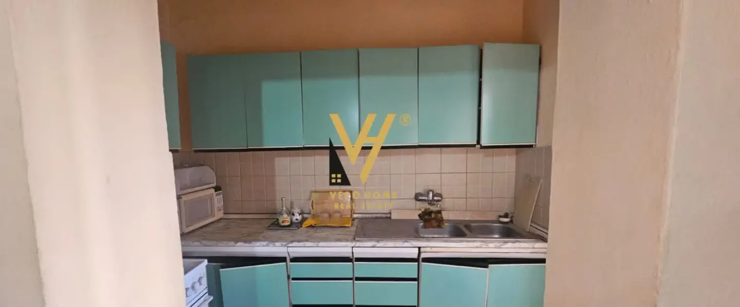 Balcone, appartamento 2+1 in vendita a 21 Dhjetori, Tirana