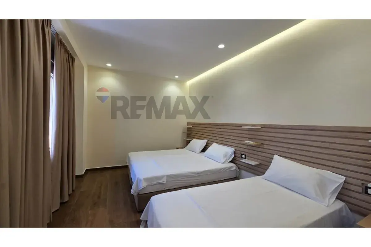 Kuzhina, apartament 1+1 me qira në Lungomare, Vlorë