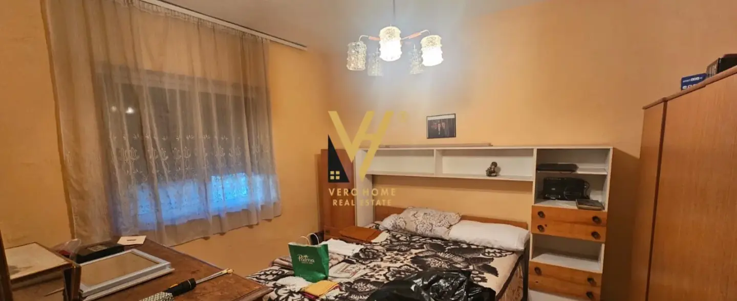 Bagno, appartamento 2+1 in vendita a 21 Dhjetori, Tirana