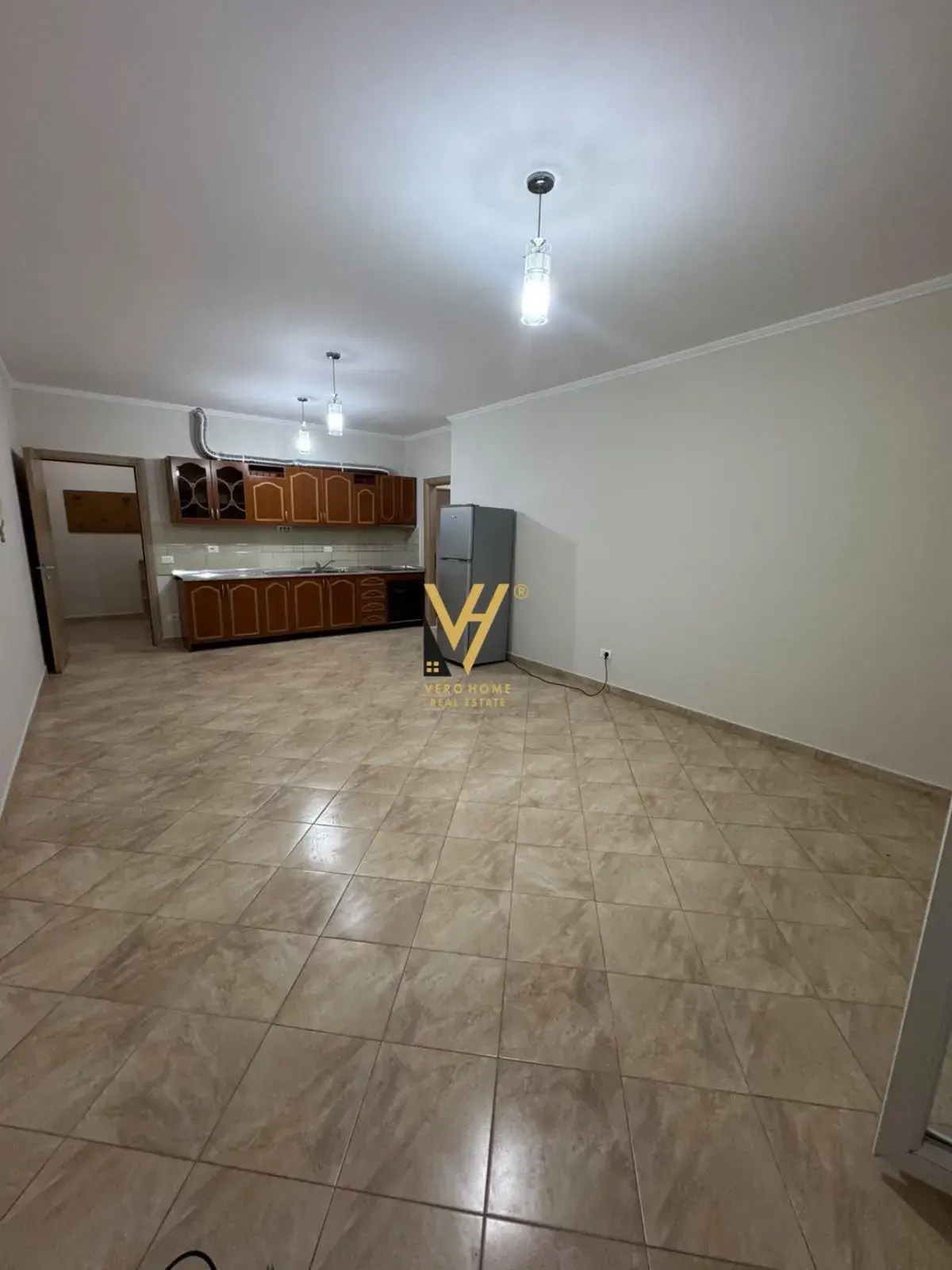 Wohnzimmer, Wohnung 2+1 zu vermieten in Tirana