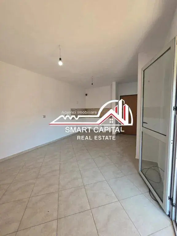Dhoma e ndenjes, apartament 1+1 në shitje në Vlorë, 55 m²