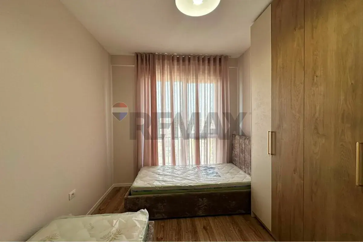 Schlafzimmer, Wohnung 2+1+2 zu vermieten in Laprakë, Tirana