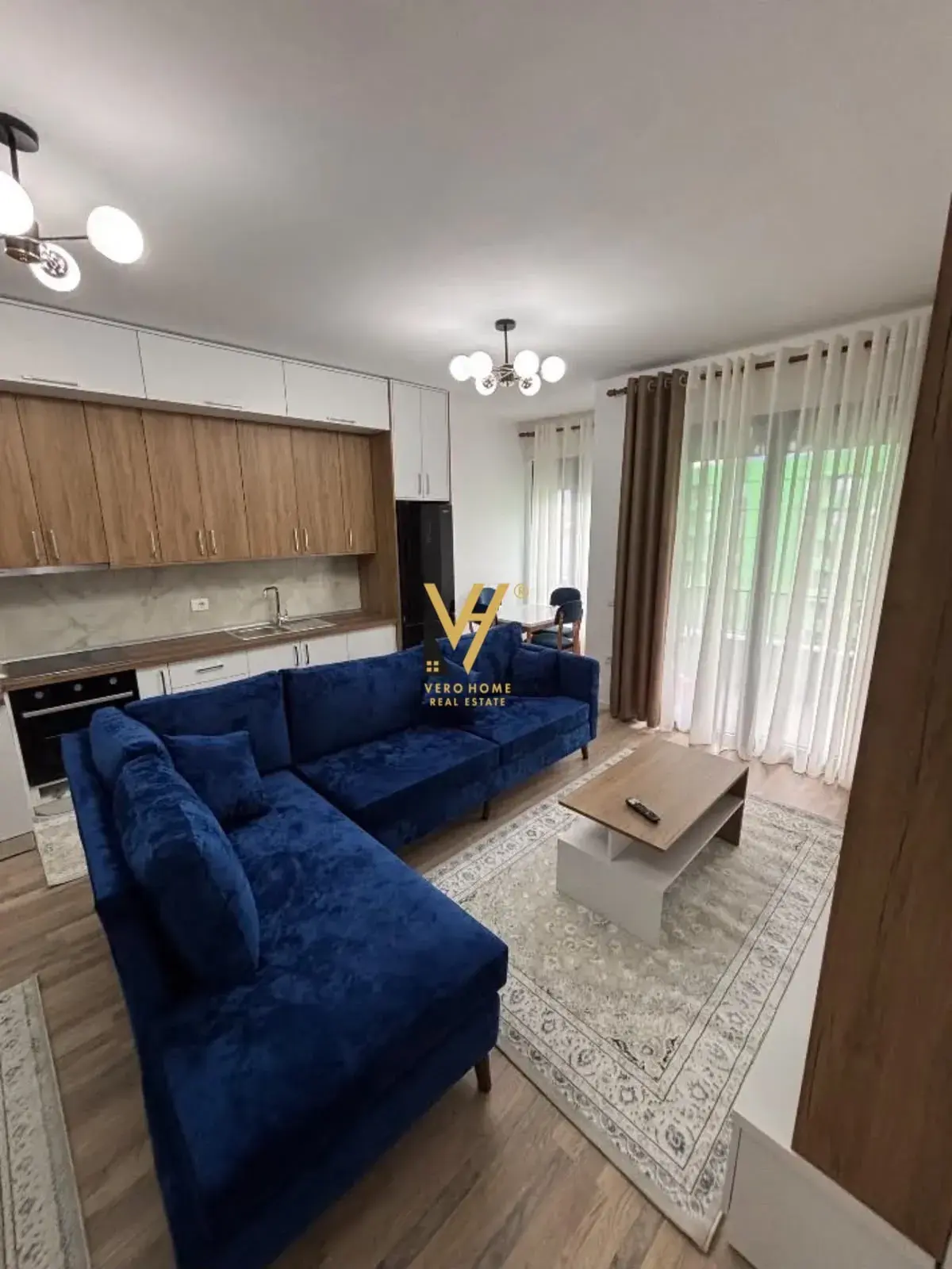 Kuzhina, apartament 1+1 me qira në Tiranë