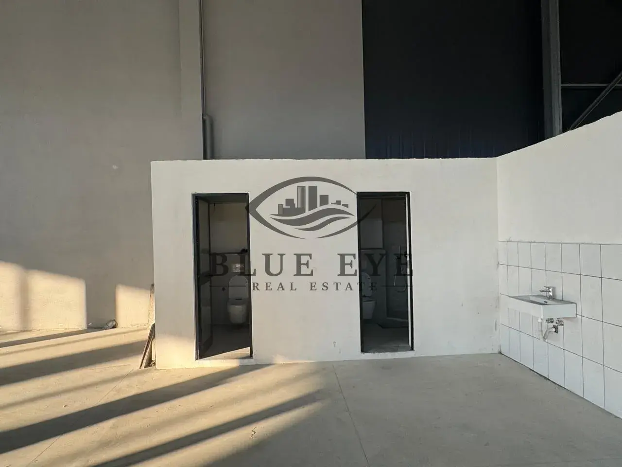 Innenansicht, Lagerhalle 1.868 m² zu vermieten in Spitallë, Durrës