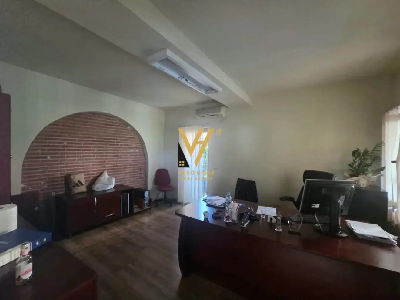 Interior, 140 m² office for rent in Tirana