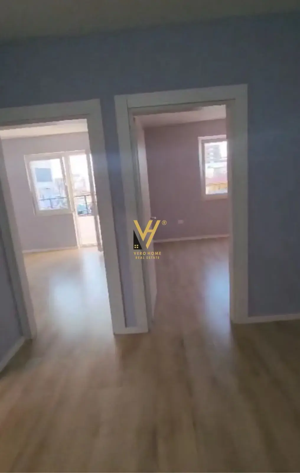 Intérieur, bureau 80 m² à louer à Pazari i Ri, Tirana