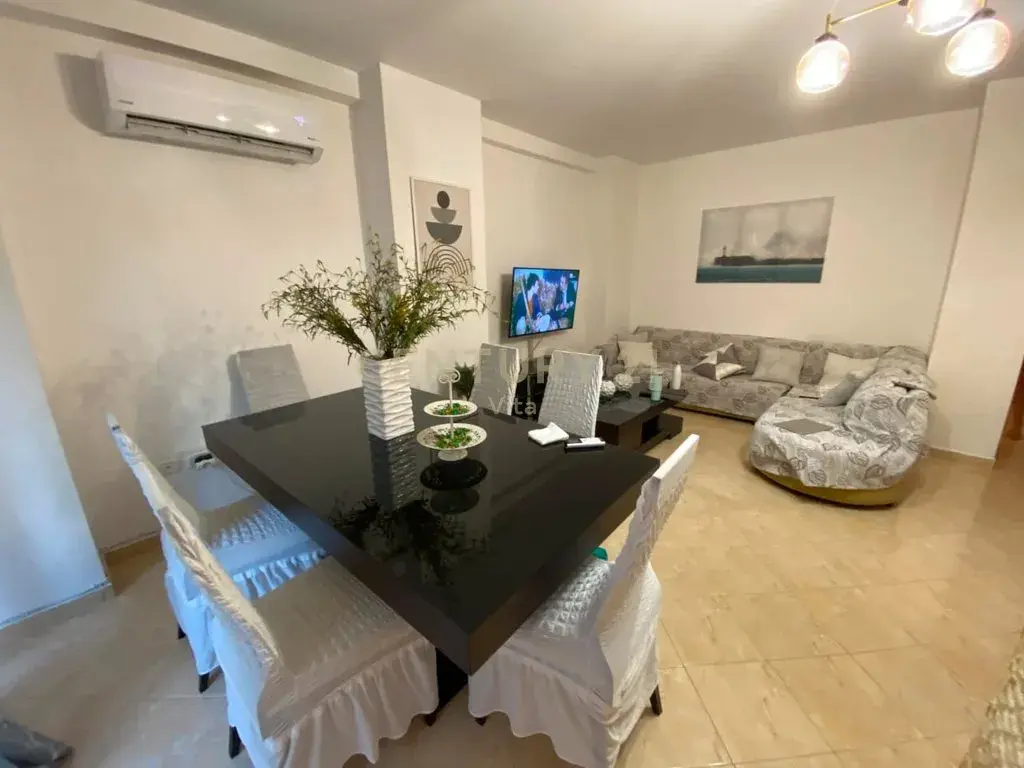 Brendësia, apartament 2+1 në shitje në Durrës