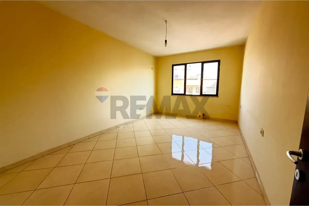 Wohnzimmer, Wohnung 2+1 zu vermieten in Astir, Tirana