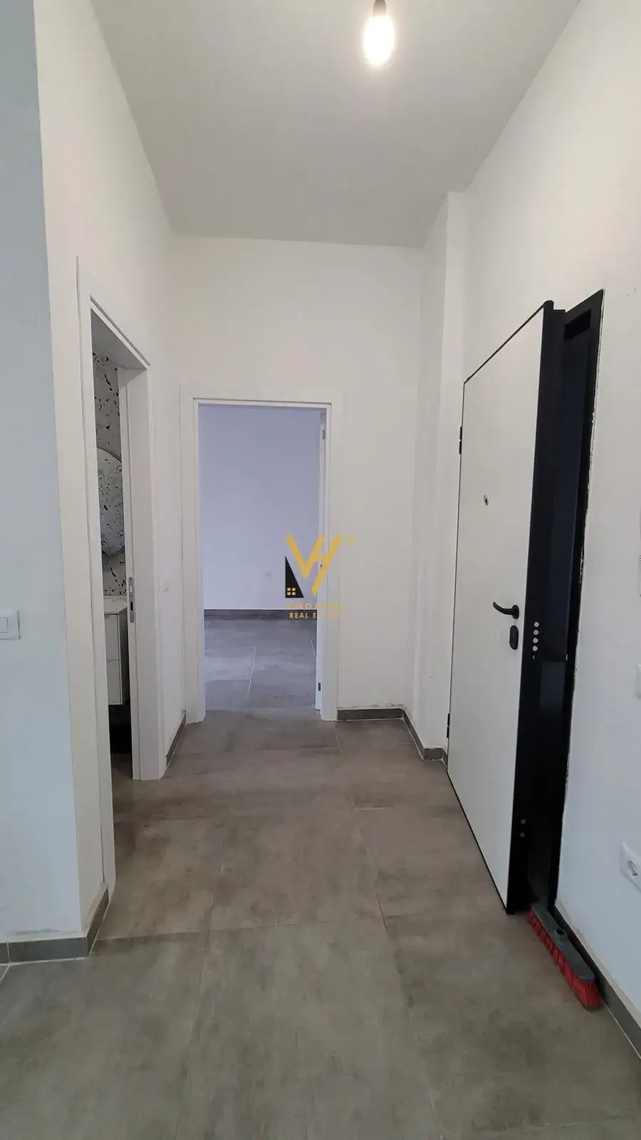Interior, 66 m² office for rent in Myslym Shyri, Tirana