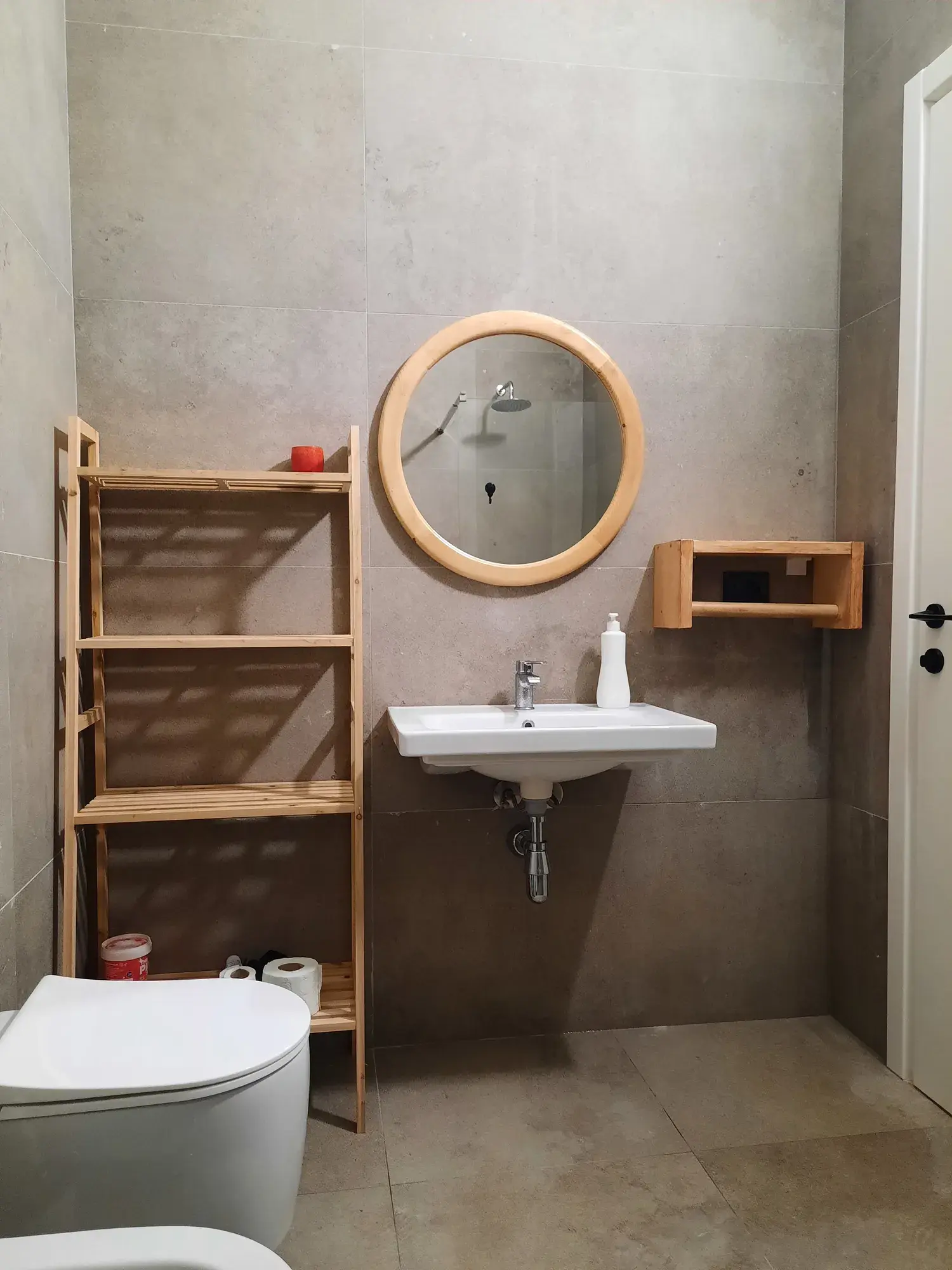 Banjo, apartament 1+1 me qira në Uji i Ftohtë, Vlorë