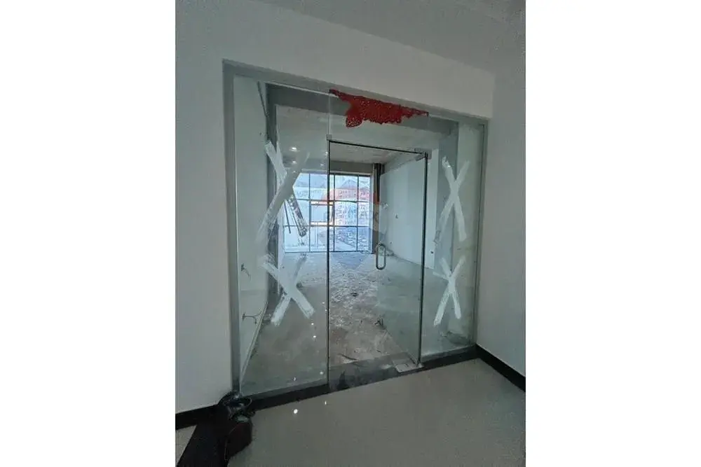 Innenansicht, Büro 40 m² zu vermieten in Skelë, Vlora