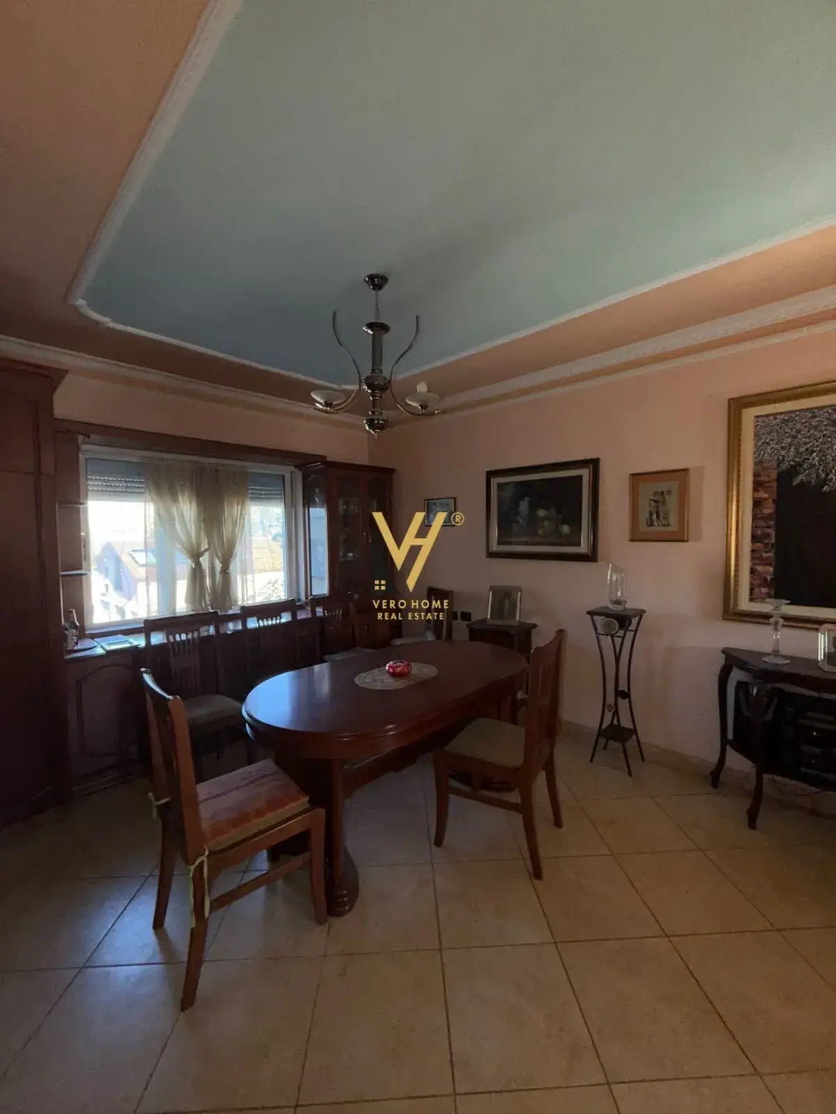 Balkon, Wohnung 2+2 zu verkaufen in Tirana