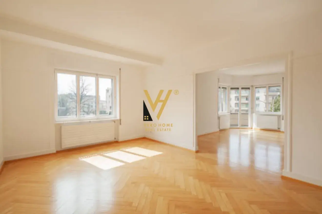 Εξωτερικό, κατάστημα 70 m² προς πώληση στα Τίρανα
