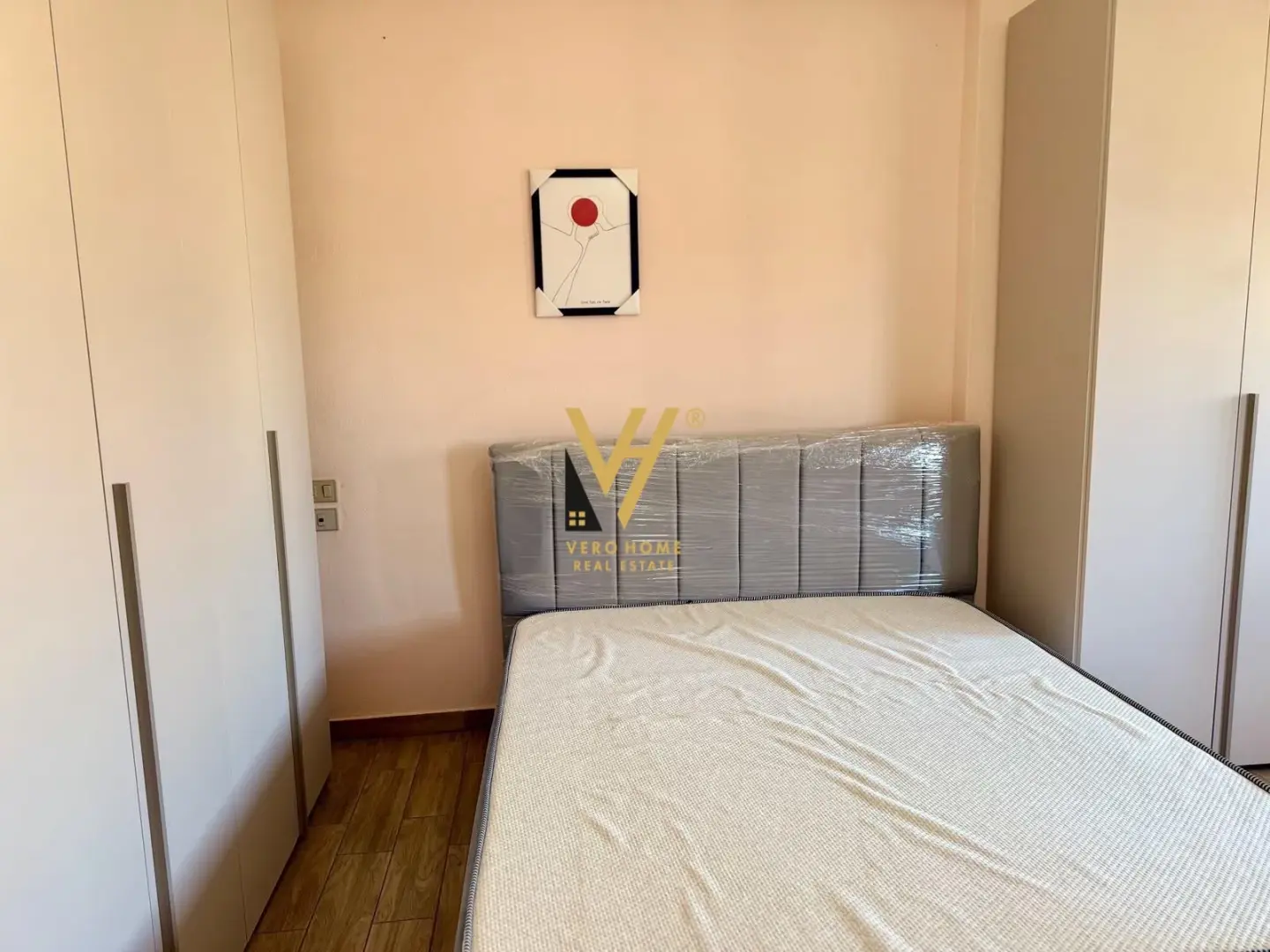 Banjo, apartament 2+2+2 me qira në 21 Dhjetori, Tiranë