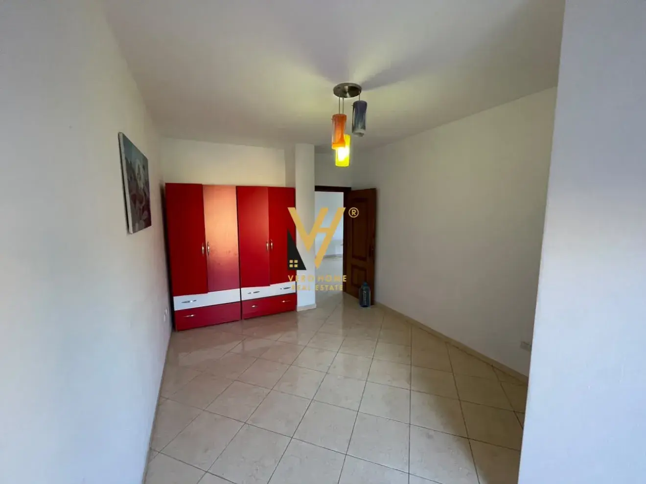 Balcone, appartamento 2+2+2 in affitto a Pazari i Ri, Tirana