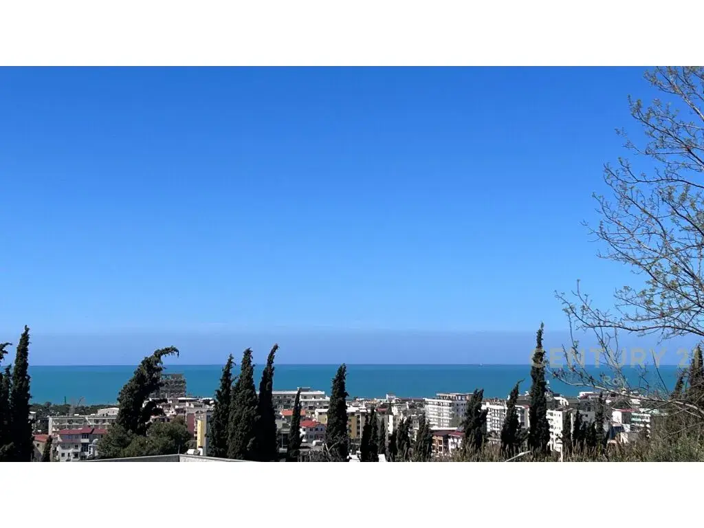 Vue, villa 4+1 à vendre à Golem