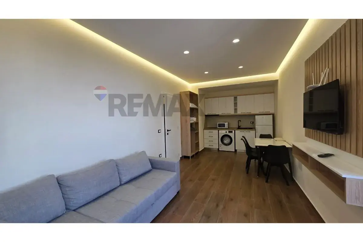 Dhoma e gjumit, apartament 1+1 me qira në Lungomare, Vlorë