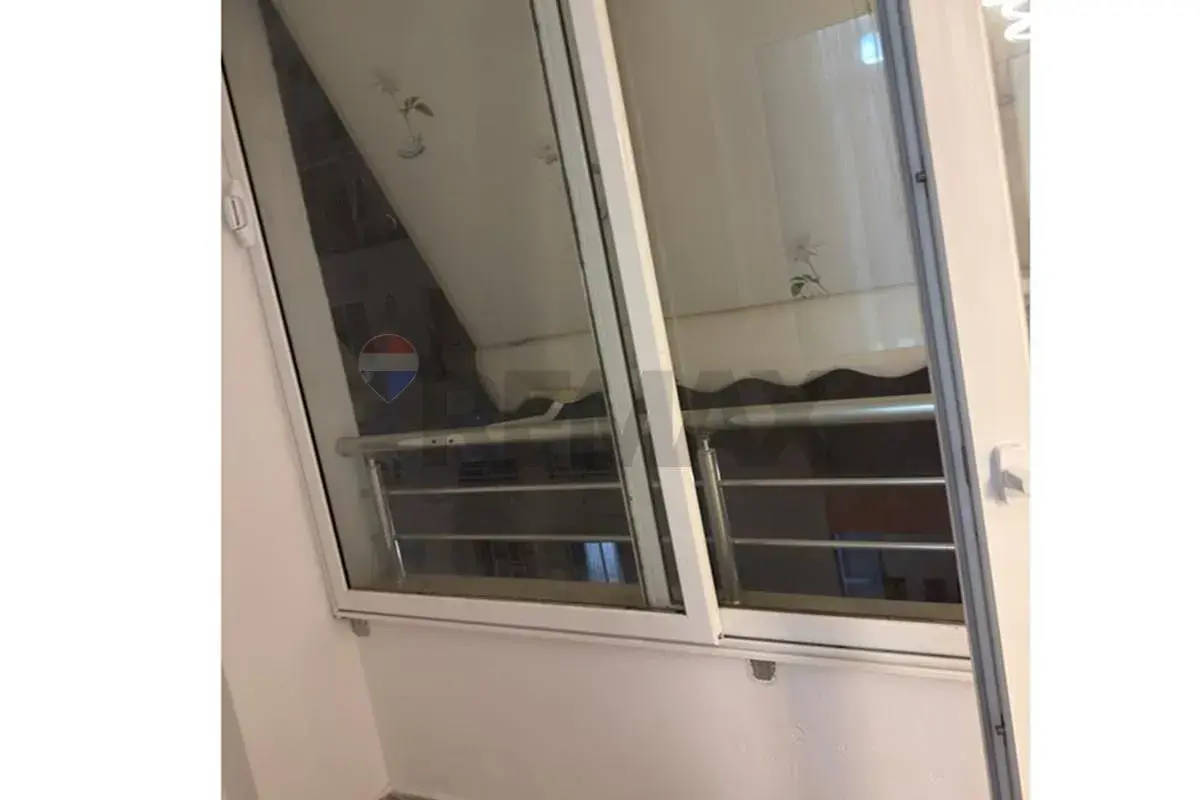 Ballkoni, apartament 1+1 me qira në Yzberisht, Tiranë