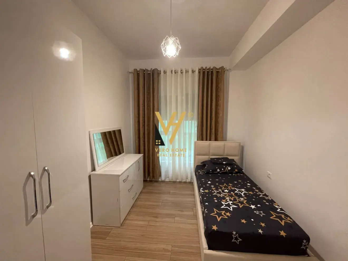 Banjo, apartament 2+1 me qira në Ali Demi, Tiranë