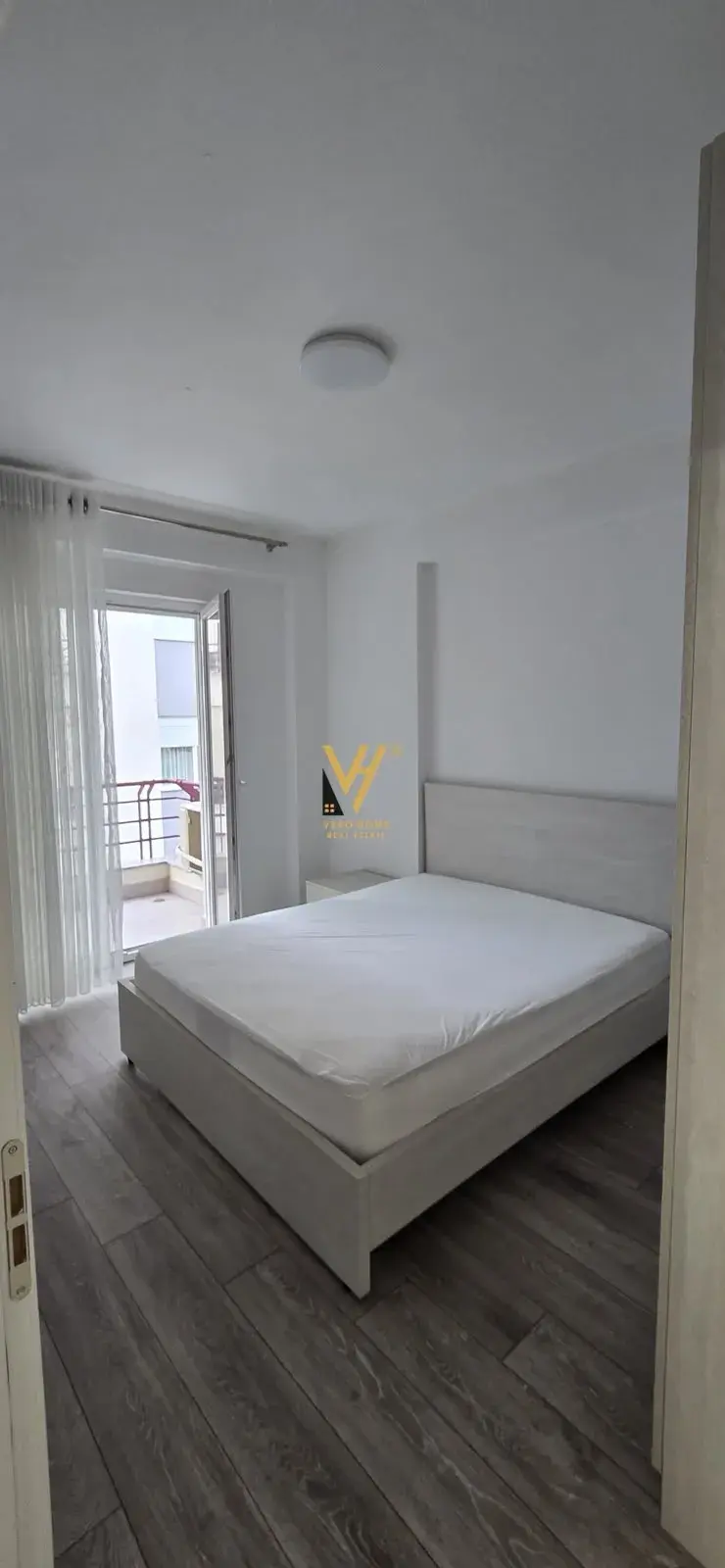 Camera da letto, appartamento 2+1 in affitto a Liqeni i Thatë, Tirana
