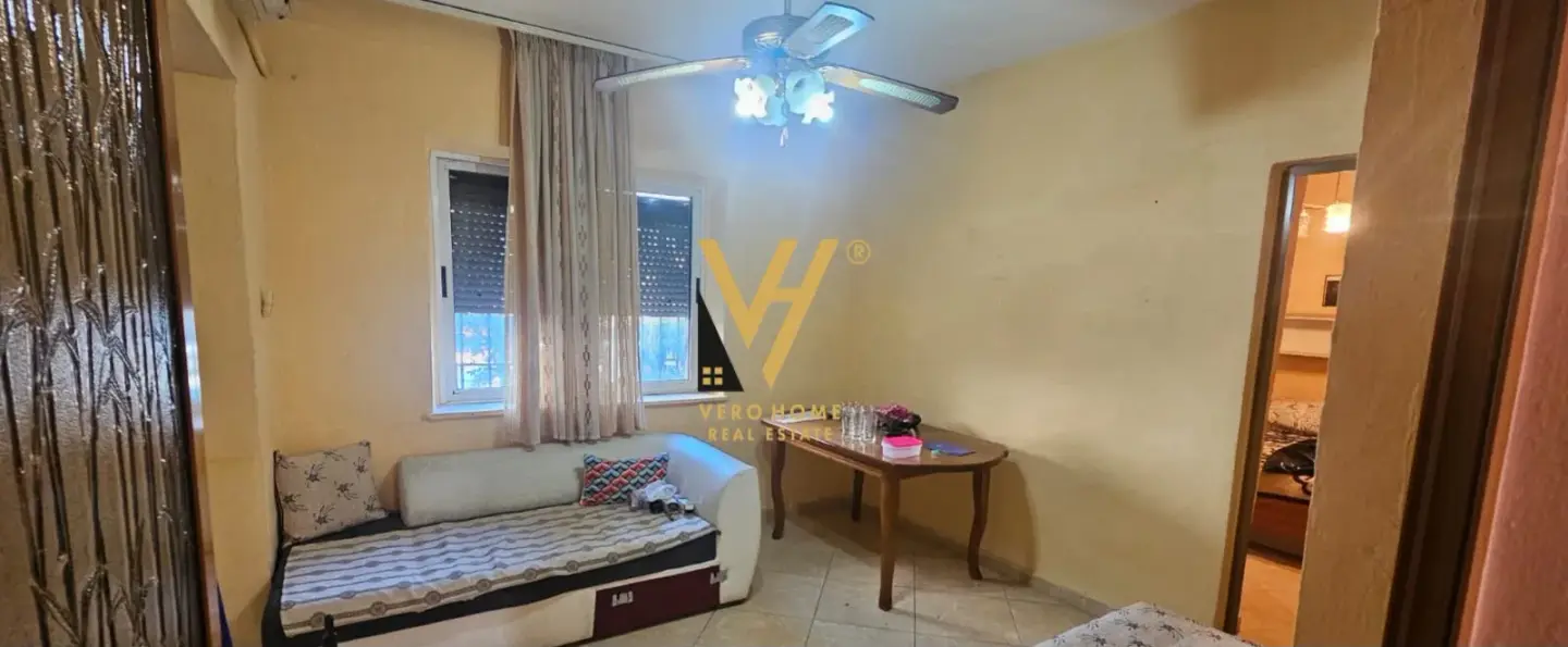 Interni, appartamento 2+1 in vendita a 21 Dhjetori, Tirana