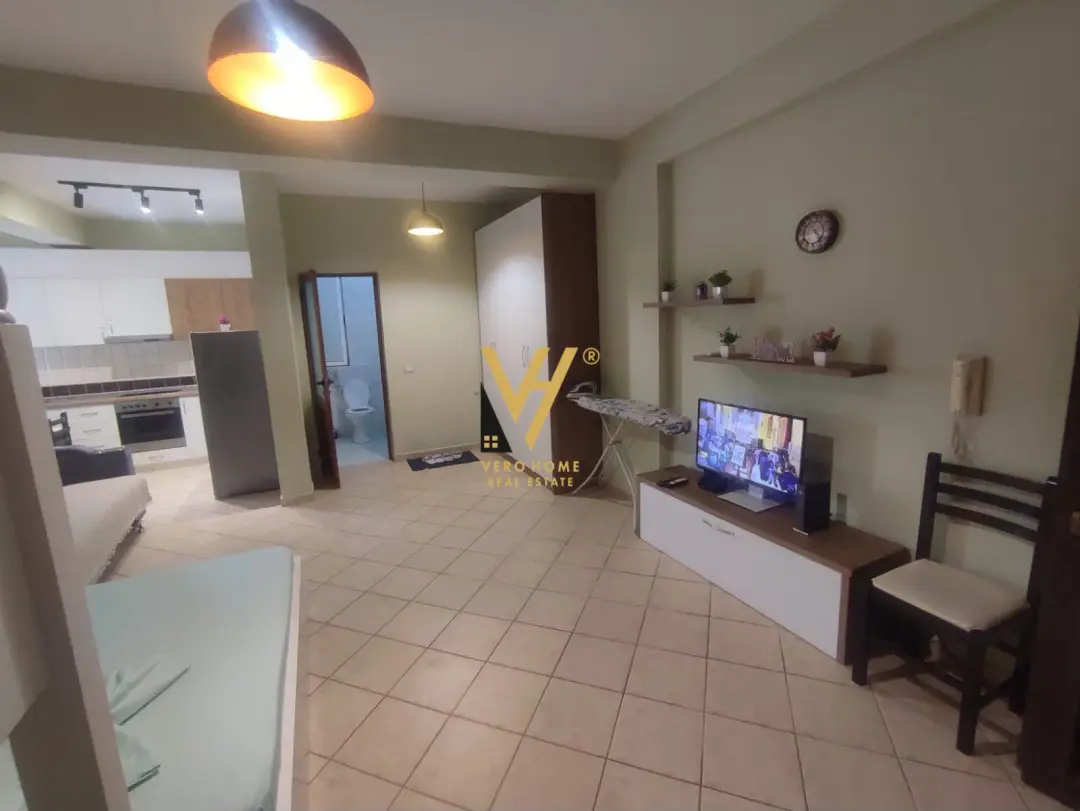 Σαλόνι, διαμέρισμα 1+1 προς πώληση στην περιοχή Lungomare, Αυλώνα, 50 m²
