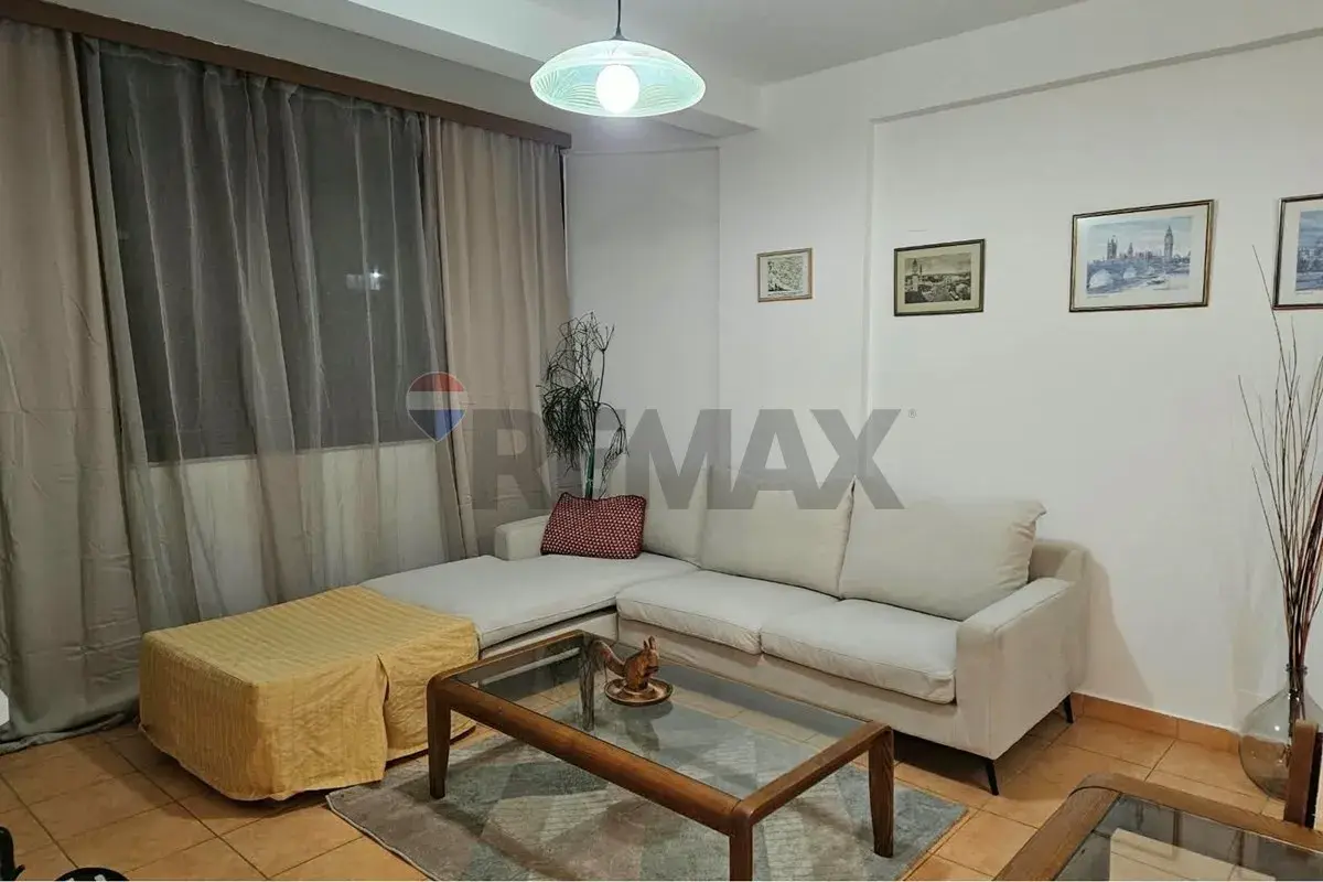 Wohnzimmer, Wohnung 2+1 zu vermieten in Rruga e Kavajës, Tirana