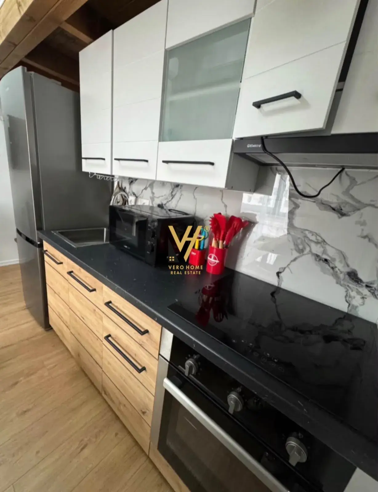 Dhoma e gjumit, apartament 1+1 me qira në Tiranë