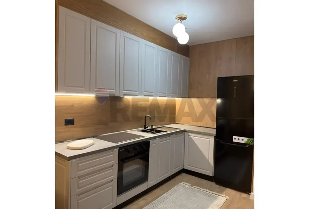 Kuzhina, apartament 1+1 me qira në Yzberisht, Tiranë
