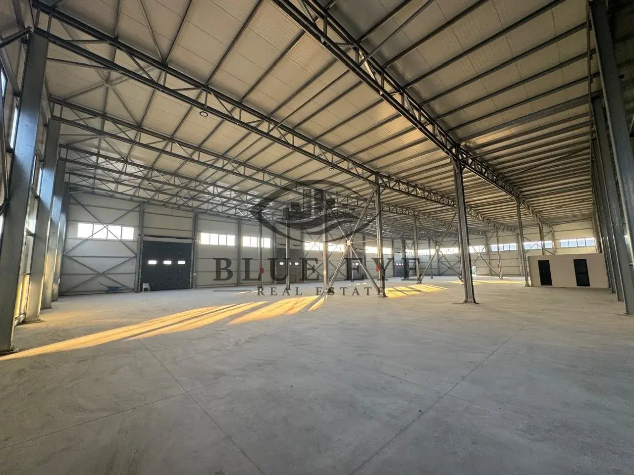 Innenansicht, Lagerhalle 1.868 m² zu vermieten in Spitallë, Durrës