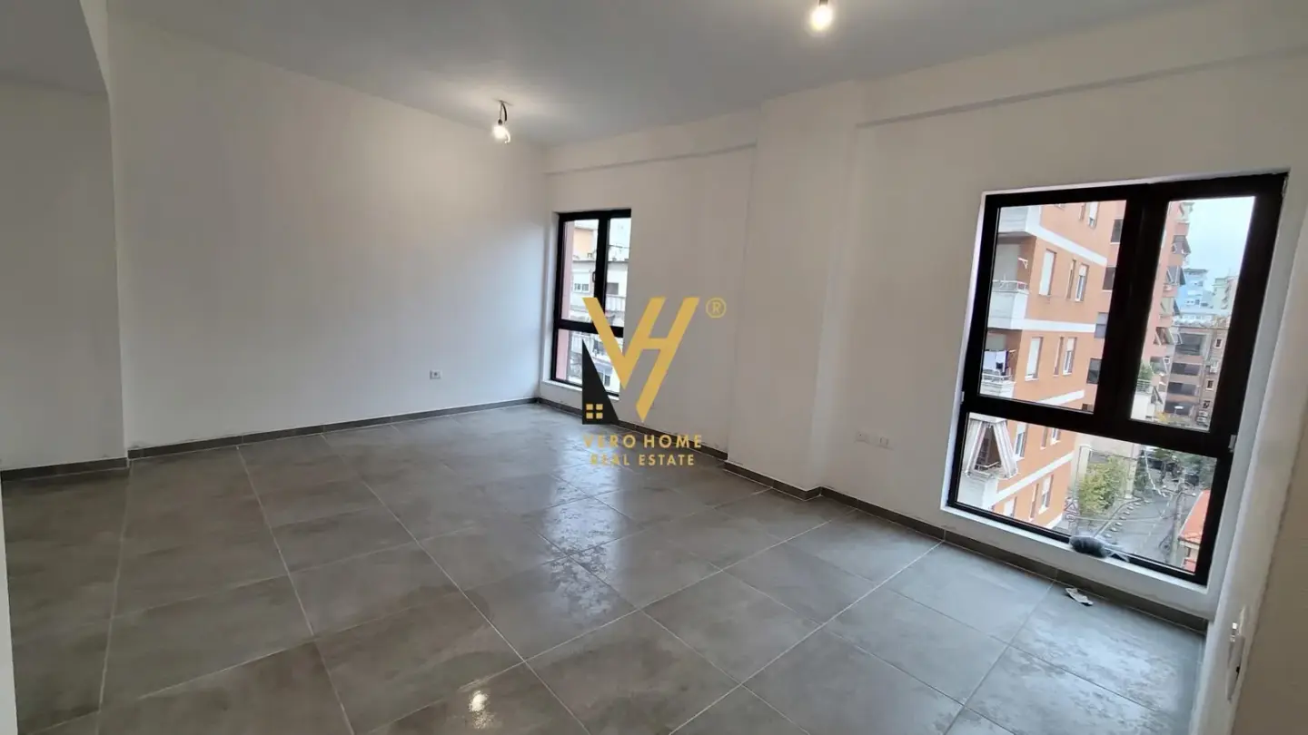 Exterior, 66 m² office for rent in Myslym Shyri, Tirana