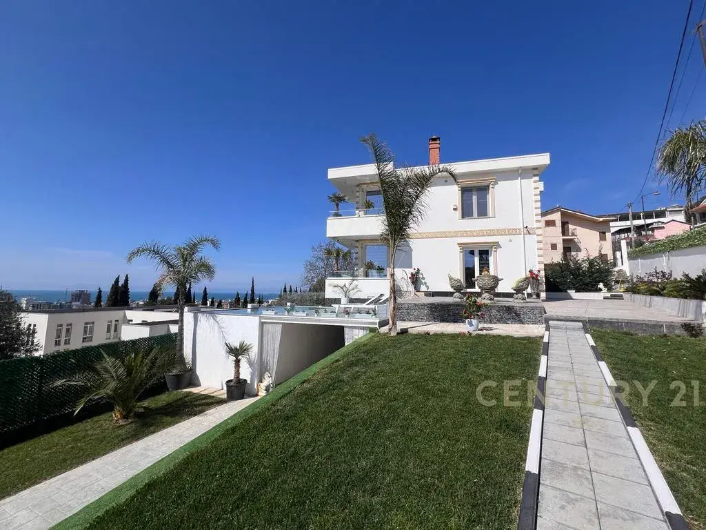 Extérieur, villa 4+1 à vendre à Golem