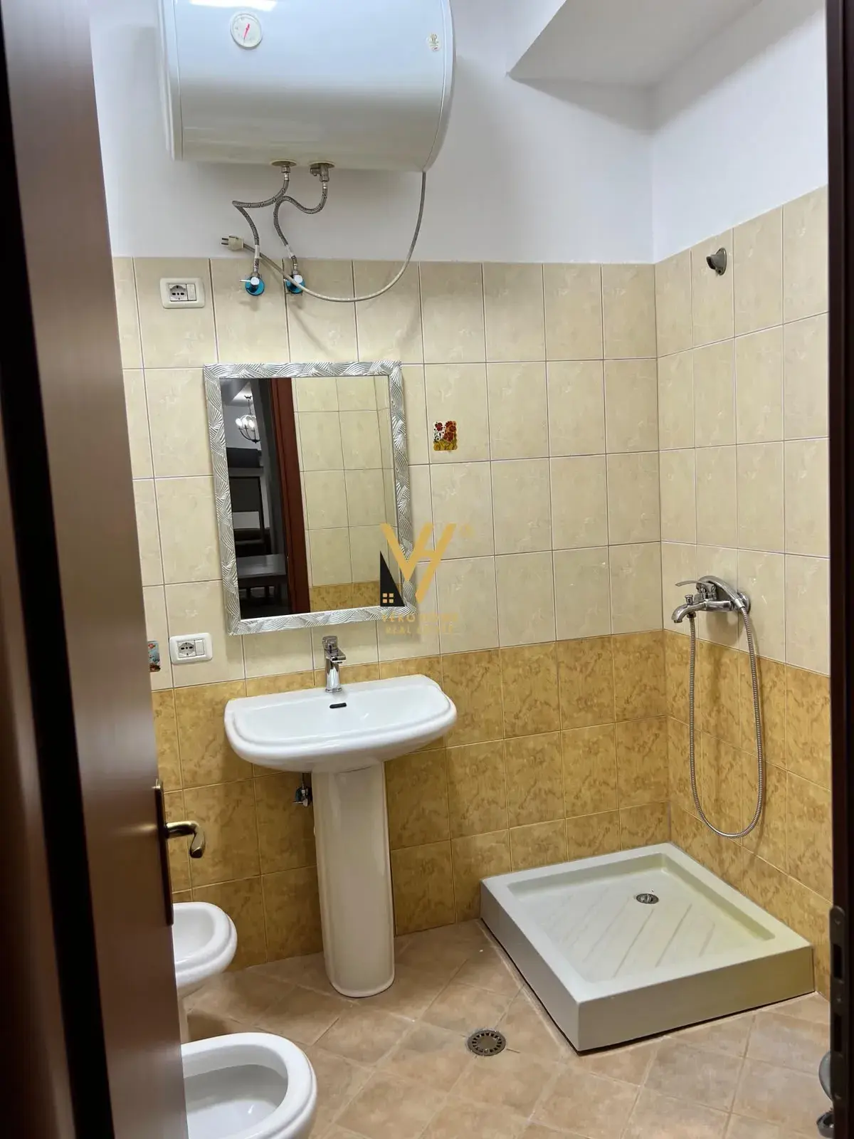 Salle de bains, appartement 2+2+2 à vendre à Fresku, Tirana