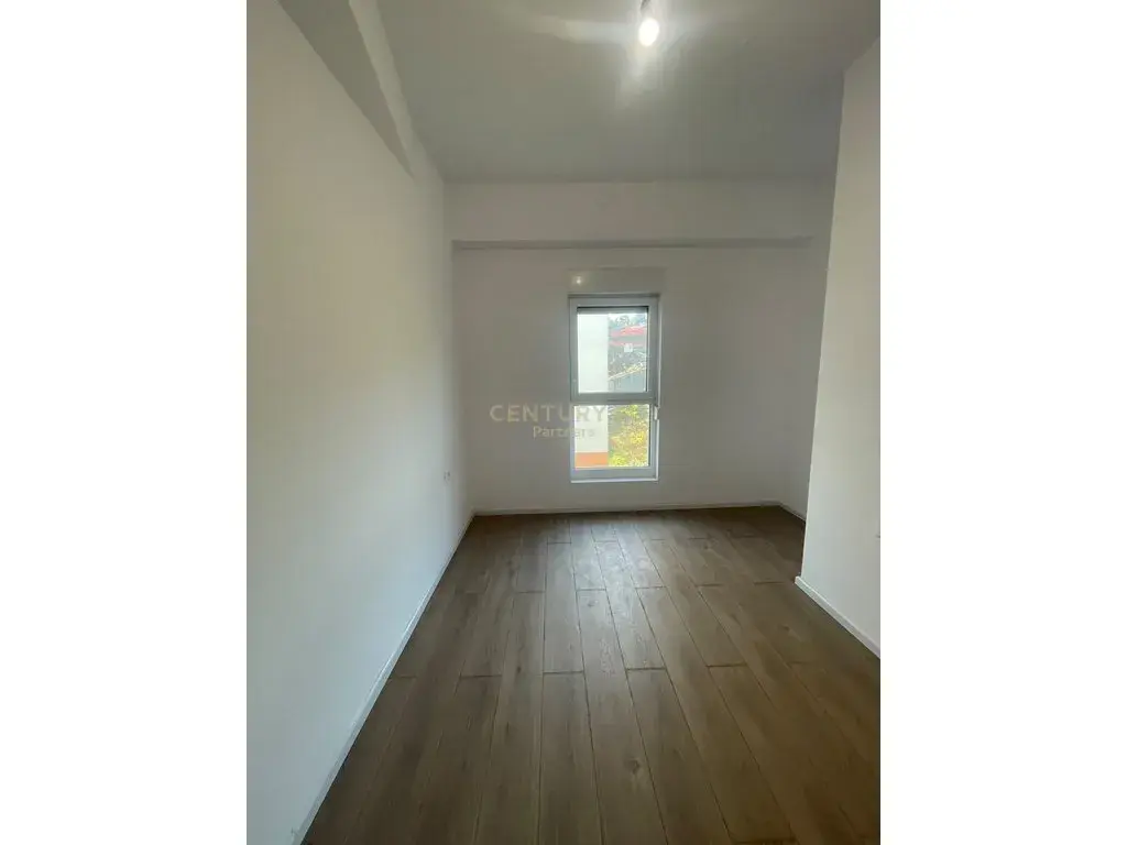 Wohnzimmer, Wohnung 2+1 zu verkaufen in Ali Demi, Tirana