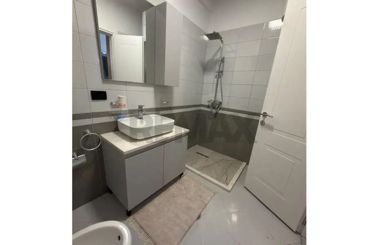 Banjo, apartament 1+1 me qira në Yzberisht, Tiranë