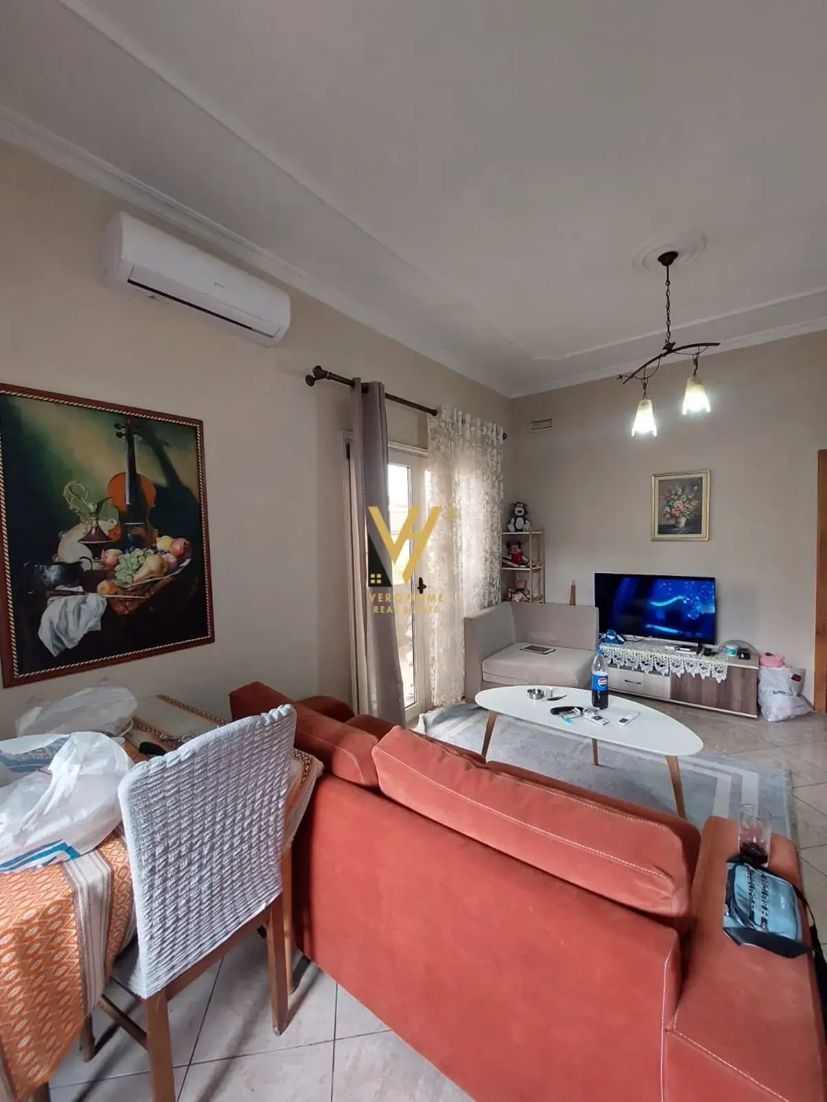 Σαλόνι, διαμέρισμα 1+1 προς ενοικίαση στην περιοχή Selitë, Τίρανα