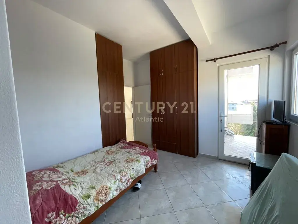 Banjo, apartament 2+1 në shitje në Durrës
