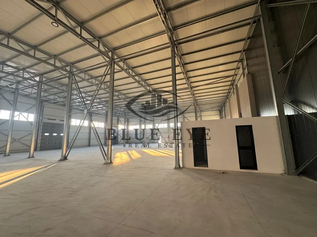 Innenansicht, Lagerhalle 1.868 m² zu vermieten in Spitallë, Durrës