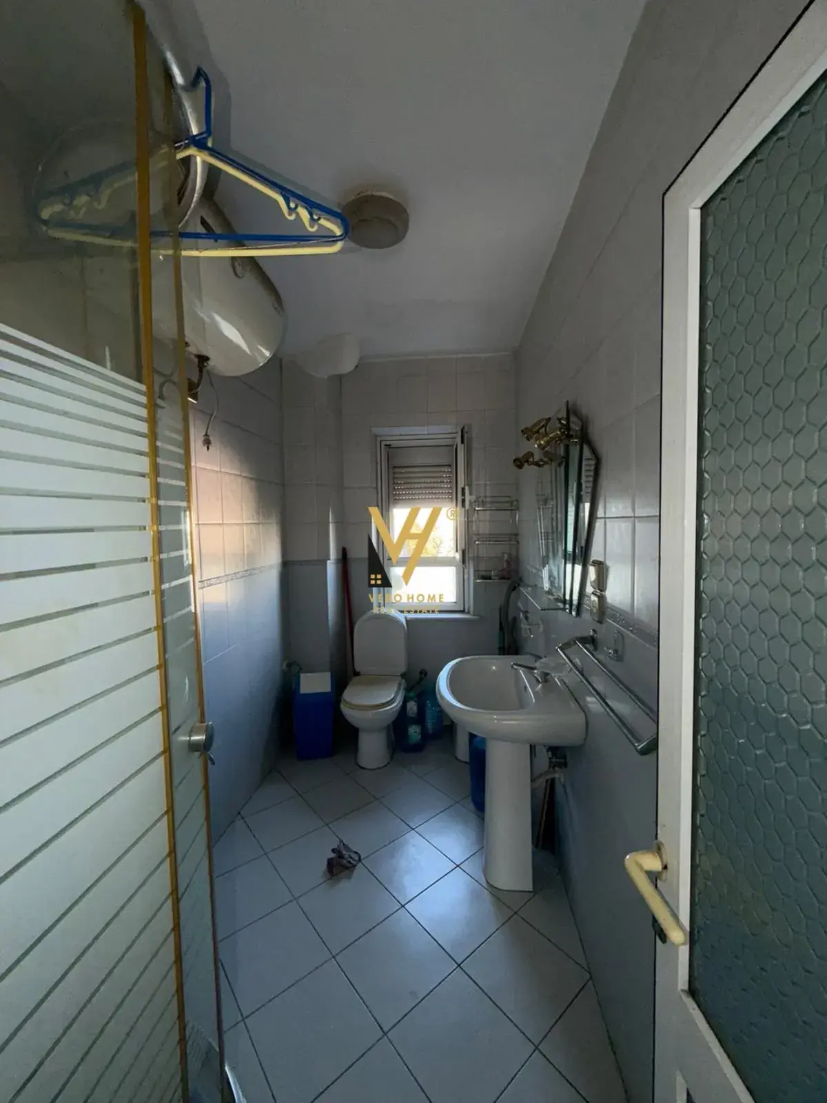 Badezimmer, Wohnung 2+2 zu verkaufen in Tirana