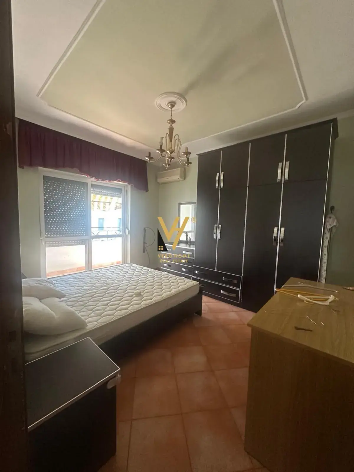 Edificio, appartamento 3+2 in vendita a Blloku, Tirana